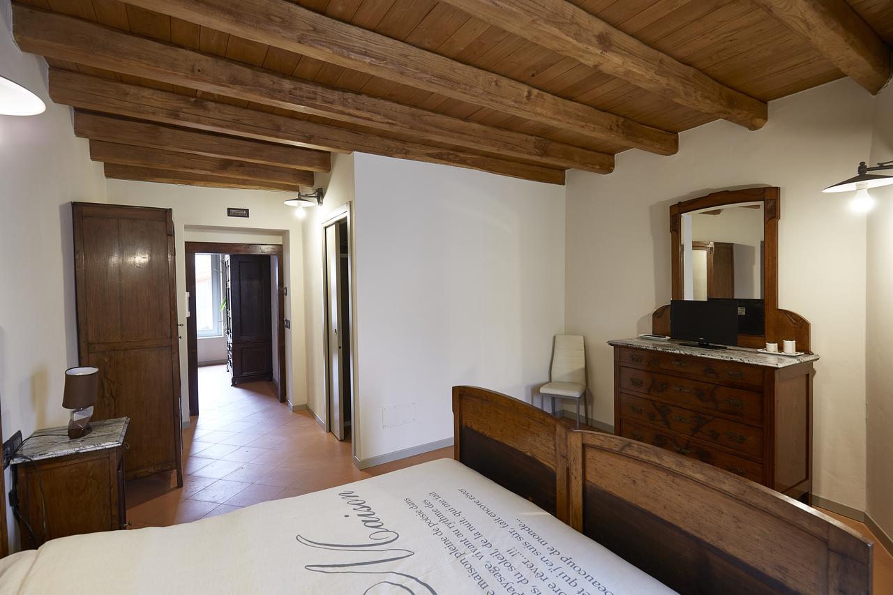 Palazzo Eleonora Bed & Breakfast Monasterolo del Castello Ngoại thất bức ảnh