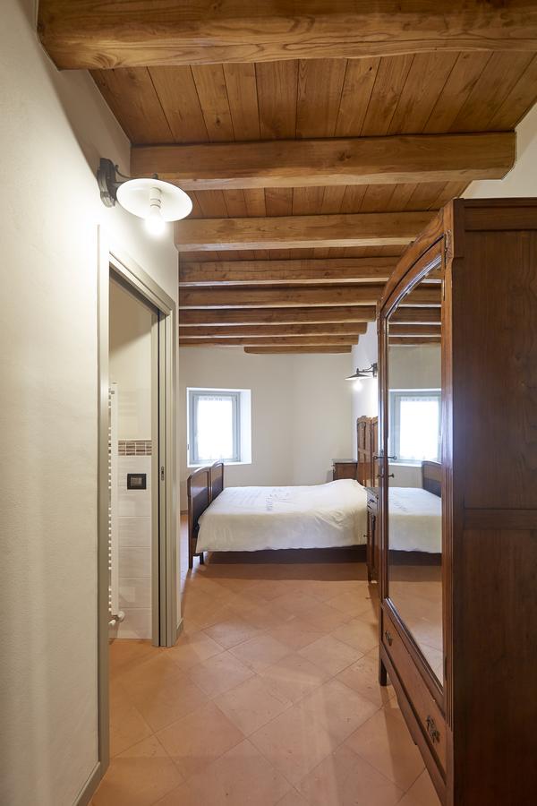 Palazzo Eleonora Bed & Breakfast Monasterolo del Castello Ngoại thất bức ảnh