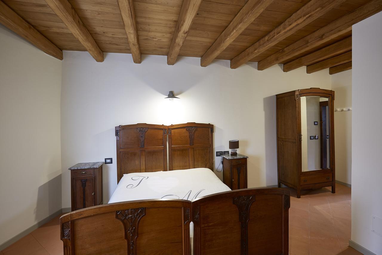 Palazzo Eleonora Bed & Breakfast Monasterolo del Castello Ngoại thất bức ảnh
