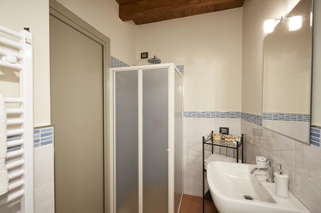 Palazzo Eleonora Bed & Breakfast Monasterolo del Castello Ngoại thất bức ảnh