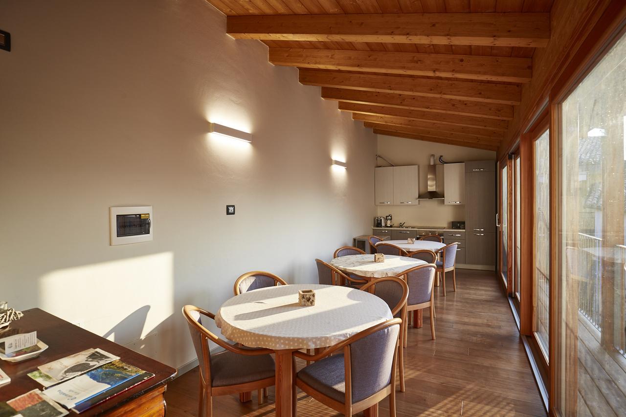 Palazzo Eleonora Bed & Breakfast Monasterolo del Castello Ngoại thất bức ảnh